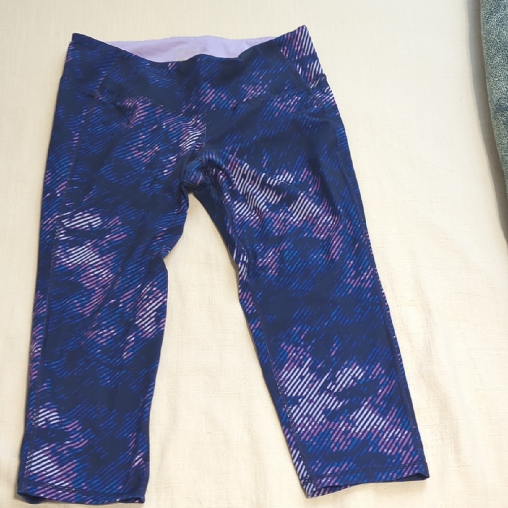 Old Navy Women's Blue and Pink Patterned Leggings